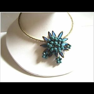 Beaded necklace
